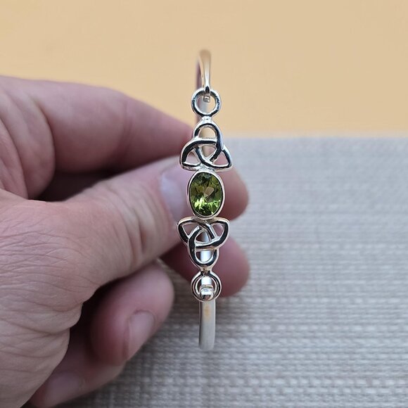 6 Inch Sterling Silver Celtic Peridot Gemstone Bracelet B570 - Picture 3 of 7